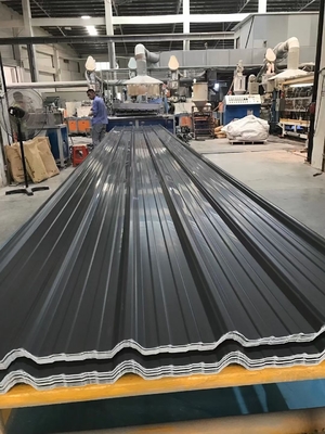 Las hojas trapezoidales de la techumbre de Upvc acanalaron anchura de la teja de tejado 930m m