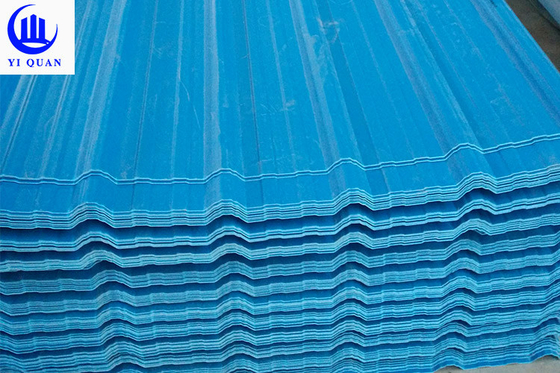 Hoja plástica del tejado del PVC 2.3m m del grueso resistente UPVC del viento para la pared de Warehouse
