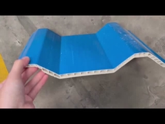 hoja del tejado del hueco de la Gemelo-pared